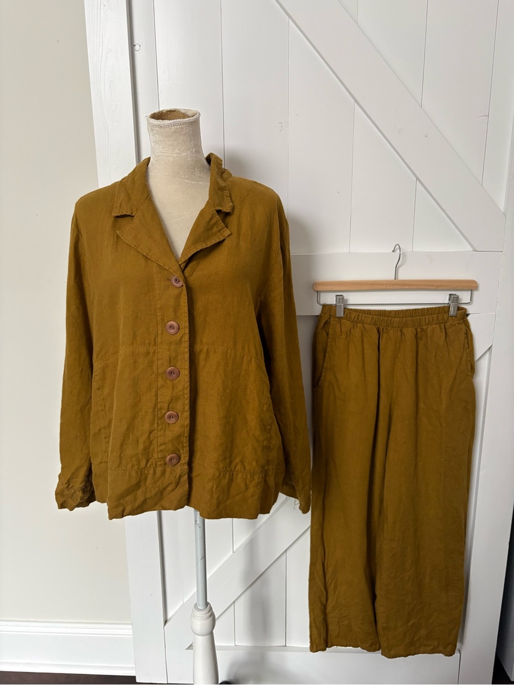 Flax 100% linen goldenrod 2 piece set shirt size M pants size P (4-6)